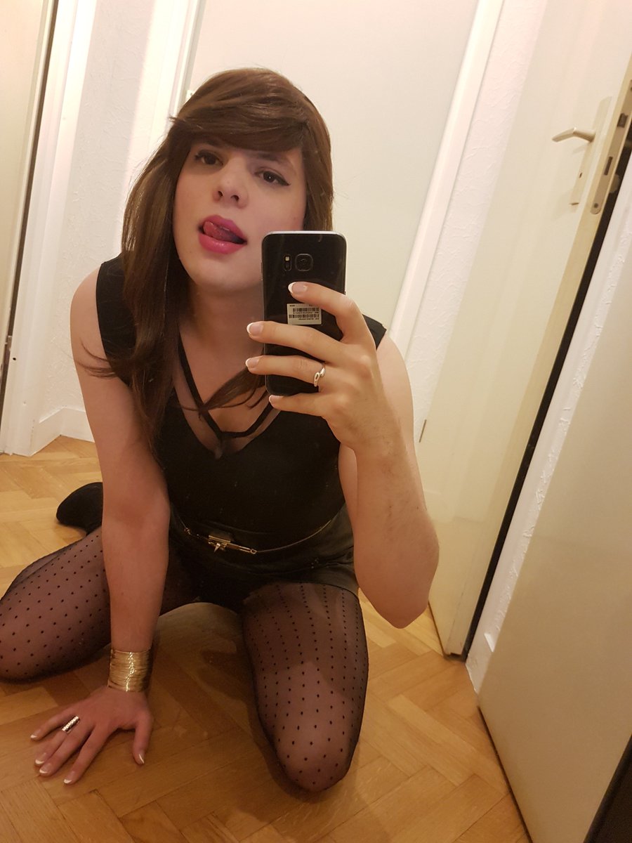 Image default